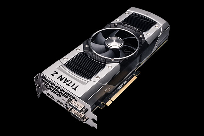 GeForce GTX TITAN Z グラフィックカードのアングルビュー
